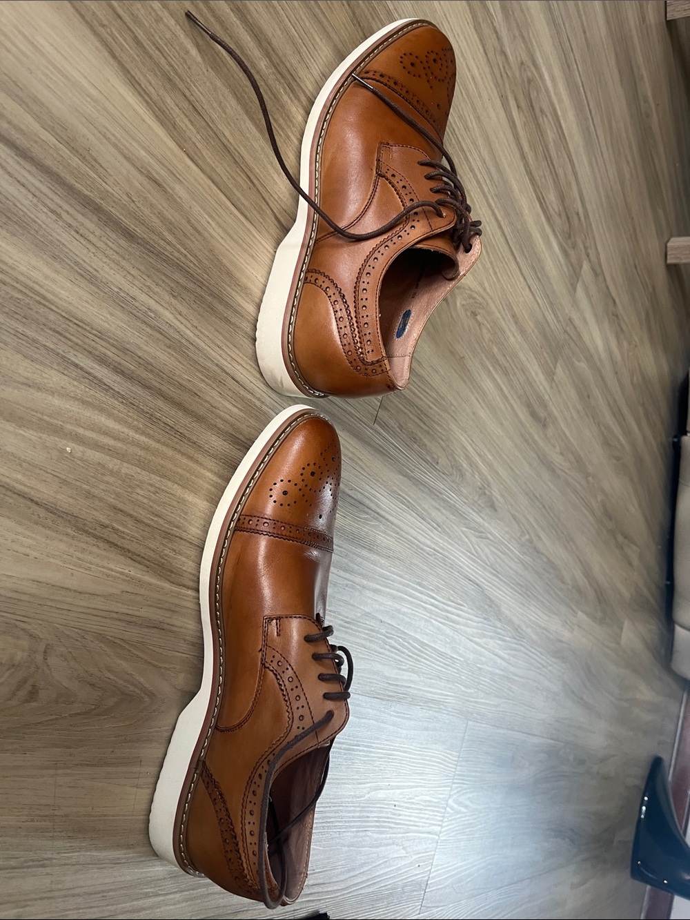 Florsheim Men's Brown Leather Wingtip Derby Shoes